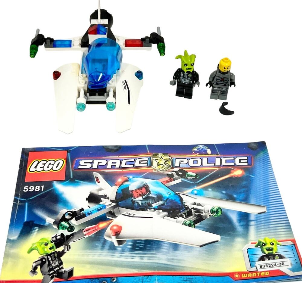 LEGO Space Police Raid VPR (5981) 2010 95% Complete Manual Minifigures